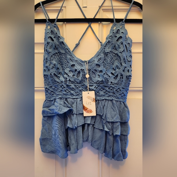 *NWT* Chelsea & Violet Grp Sea Faded Denim Top - Picture 4 of 4